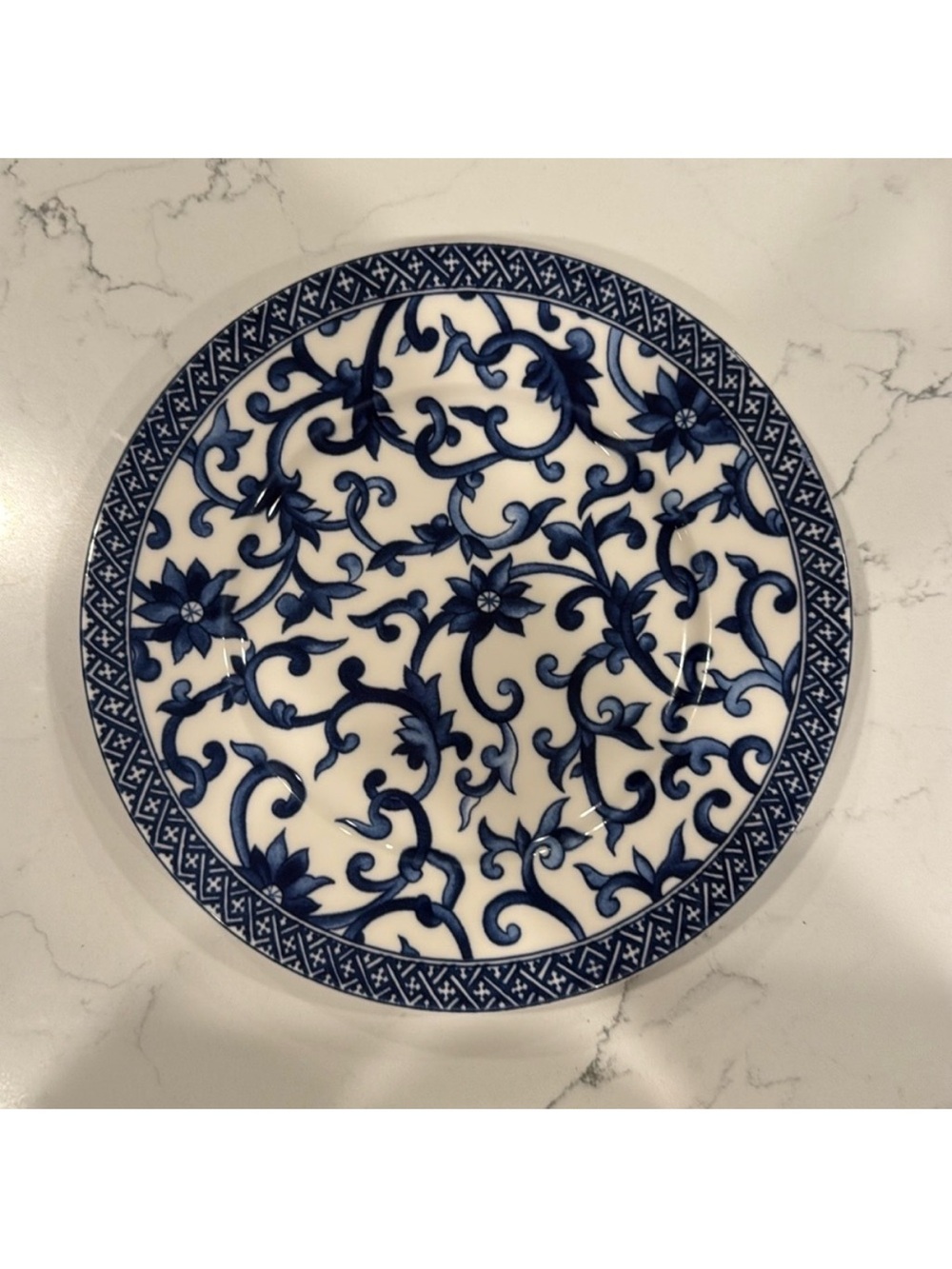 6 salad plates and 2 dinner plates for @misskhhs - Picture 2 of 2